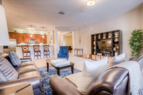 Stunning Condo w FREE Resort Access, near WDW